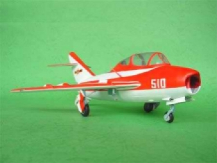 Trumpeter 02203 The PLA Air Force FT-5 Trainer