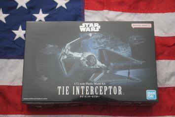 Revell 01212 / Bandai 5065568 TIE Interceptor Star Wars