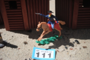 Timpo Toys B.111 Union Army Soldier riding / US 7th Cavalry 2nd version 