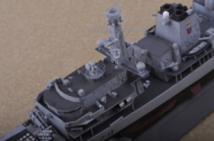 Trumpeter 04544 HMS TYPE 23 Frigate KENT F78