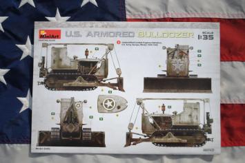 MiniArt 35403 U.S. Armoured Bulldozer / Caterpillar D7