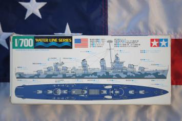 Tamiya 31902 U.S. Navy Destroyer DD445 Fletcher Water Line Series