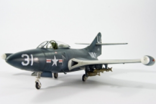 Trumpeter 02833 U.S.Navy F9F-2P PANTHER