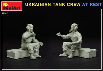 MiniArt 37067 UKRAINIAN TANK CREW AT REST