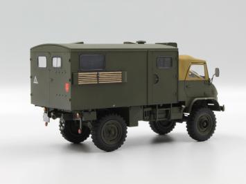 ICM 35136 Unimog S 404 with box body 'Koffer'