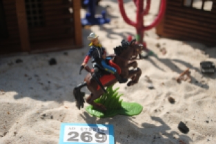 Britains Toys B.269 US 7th Cavalry Soldier Riding 'Indian Wars'