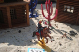 Britains Toys B.271 US 7th Cavalry Soldier Riding 'Indian Wars'