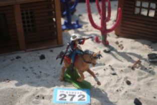 Britains Toys B.272 US 7th Cavalry Soldier Riding 'Indian Wars'