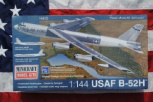 Minicraft 14615 USAF Boeing B-52H Stratofortress