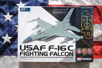 Academy 12541 USAF F-16C 