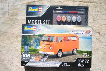 Revell 67667 Volkswagen T2 Bus 'Easy Click'