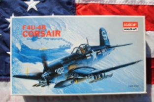 Academy 2124 Vought F4U-4B Corsair