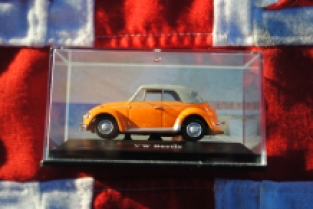 Cararama 711ND-VW02 VW Kever Cabriolet (Closed Top) Orange/Gris