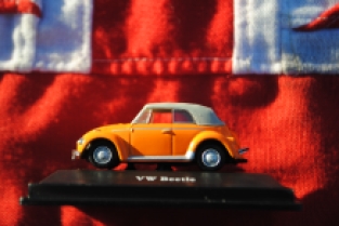 Cararama 711ND-VW02 VW Kever Cabriolet (Closed Top) Oranje/Grijs