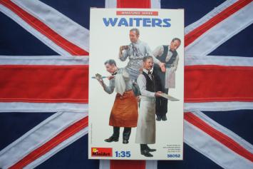 MiniArt 38052 Waiters