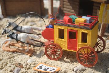 Timpo Toys O.527 Wells Fargo Stagecoach with coachman, 2nd version