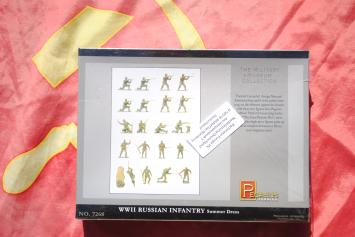 Pegasus Hobbies 7268 WWII Russian Infantry Summer Dress