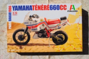 Italeri 4642 YAMAHA TÉNÉRÉ 660cc Paris/Dakar 1986